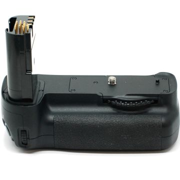 Used Nikon MB-D200 Vertical Grip, Good Condition