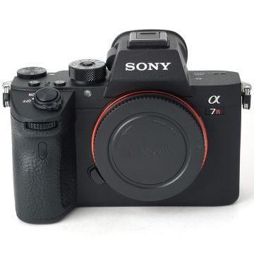 Used Sony A7R III DSLT Body, 42 Megapixel, IS, Excellent Condition